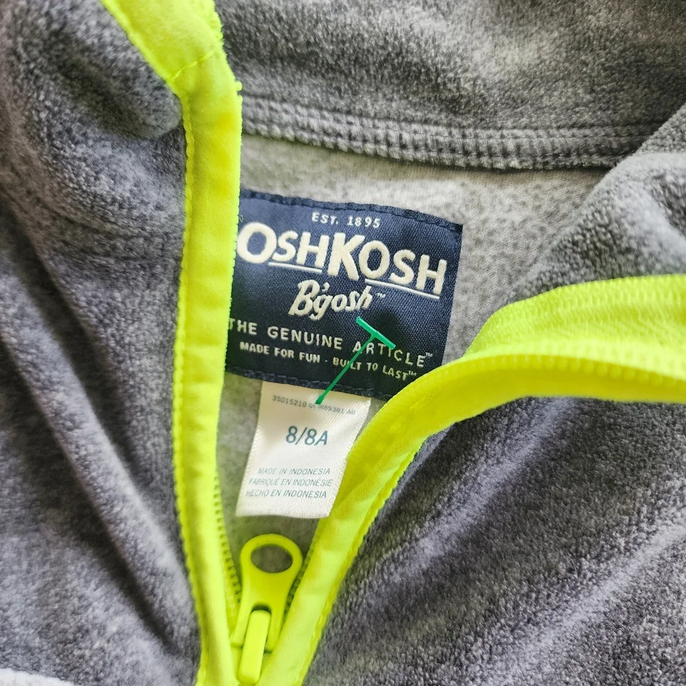 Oshkosh Size 7/8 Fleece Quarter‎ Zip Sweaters